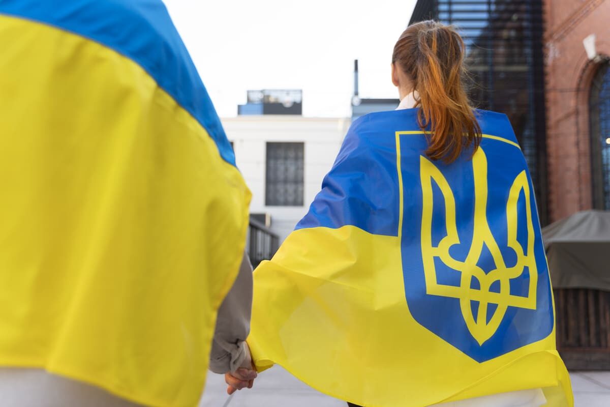 back-view-people-wearing-ukrainian-flags
